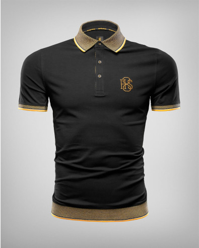 CAMISETA NEGRA CON CUELLO EN CONTRASTE