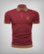 CAMISETA BURDEOS CON CUELLO EN CONTRASTE 