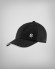 Gorra negra con cierre de fantasía