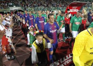Отборът на Стоичков победи “дрийм тима” на “Барселона” в звезден мач в Стара Загора
